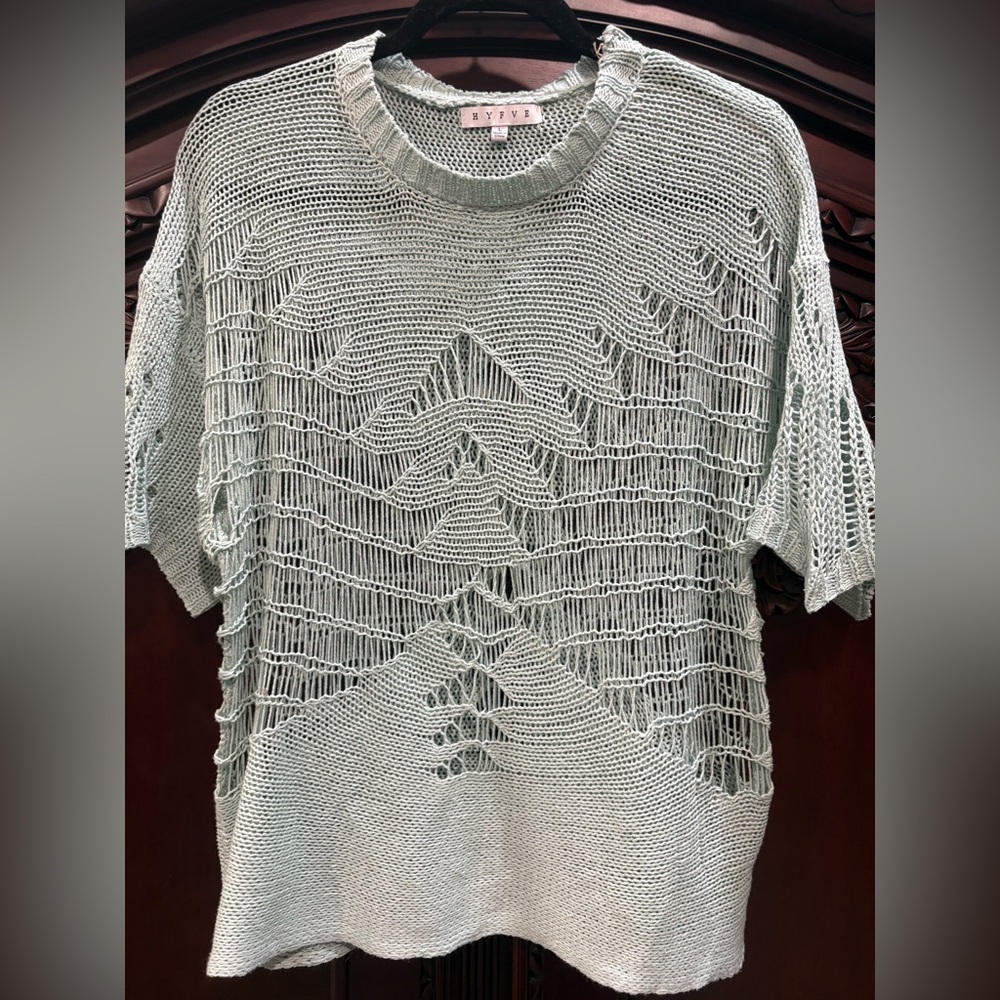 Sweater tee